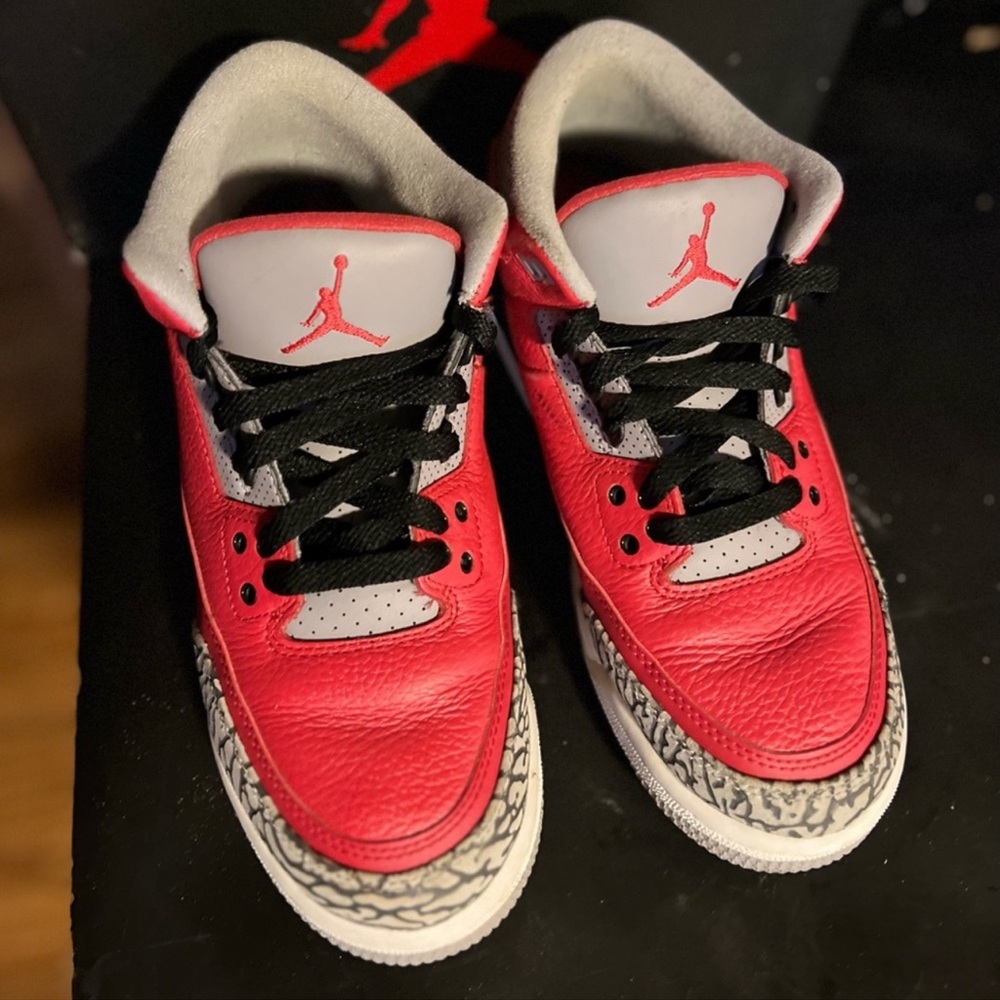 - Jordan 3 Red Cement GS